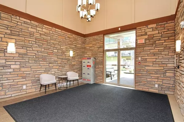 Maple Ridge, BC V2X 9A9,11935 Burnett ST #418