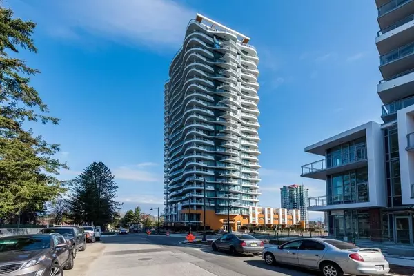 13303 Central AVE #2701, Surrey, BC V3T 0K6