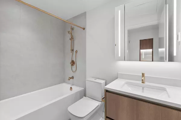 Coquitlam, BC V3J 0P3,720 Farrow ST #3901