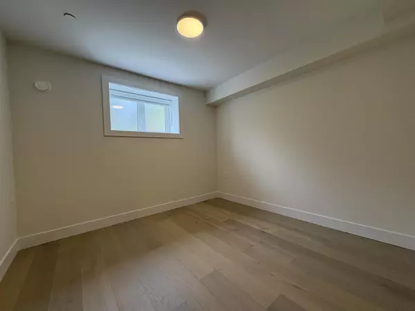 Vancouver, BC V5V 2P3,945 E 28th AVE #BSMT