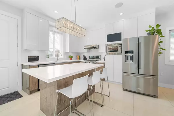 Vancouver, BC V5K 1W8,3448 Pandora ST