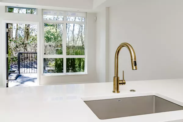 5007 Ash ST #104 Vancouver, BC V5Z 0K9