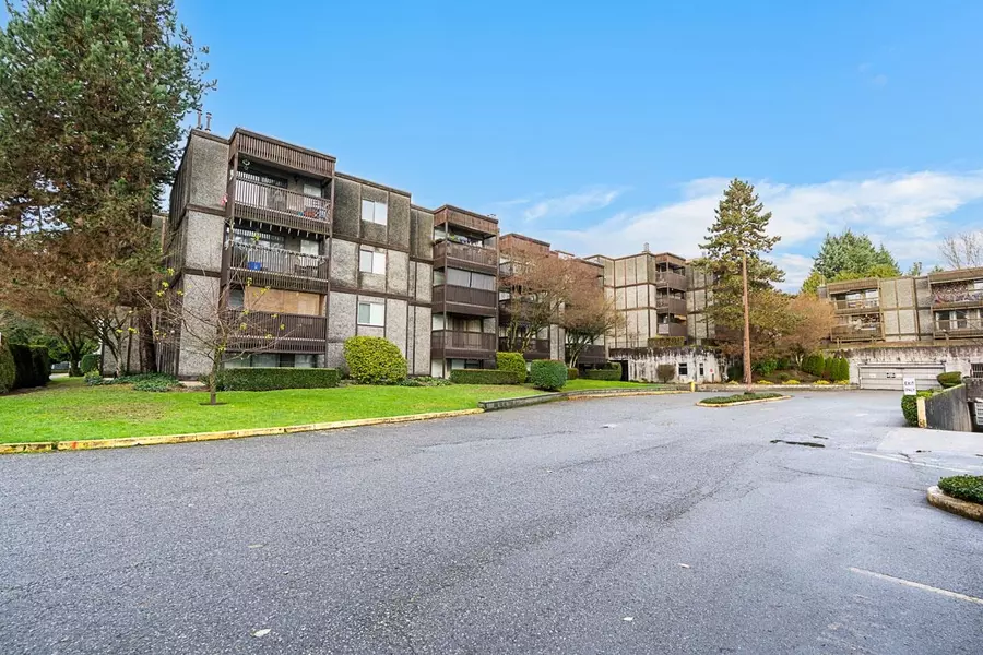 13501 96 AVE #312, Surrey, BC V3V 7L9