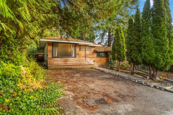 Port Moody, BC V3H 1W7,2028 Columbia ST