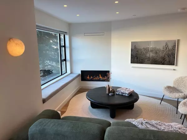 Whistler, BC V8E 1A5,4360 Lorimer RD #215