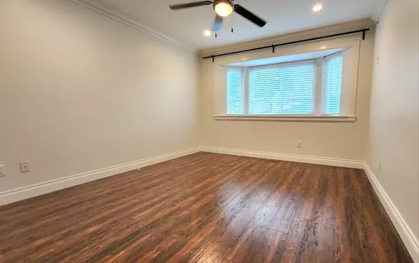 Vancouver, BC V5X 2C8,1941 E 1st AVE