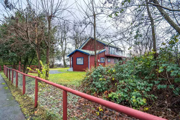 Surrey, BC V3Z 9V2,3011 184 ST