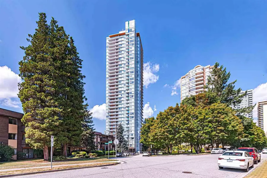 5883 Barker AVE #1206, Burnaby, BC V5H 0G4