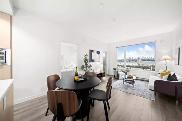 Burnaby, BC V5C 0J8,2188 Madison AVE #511