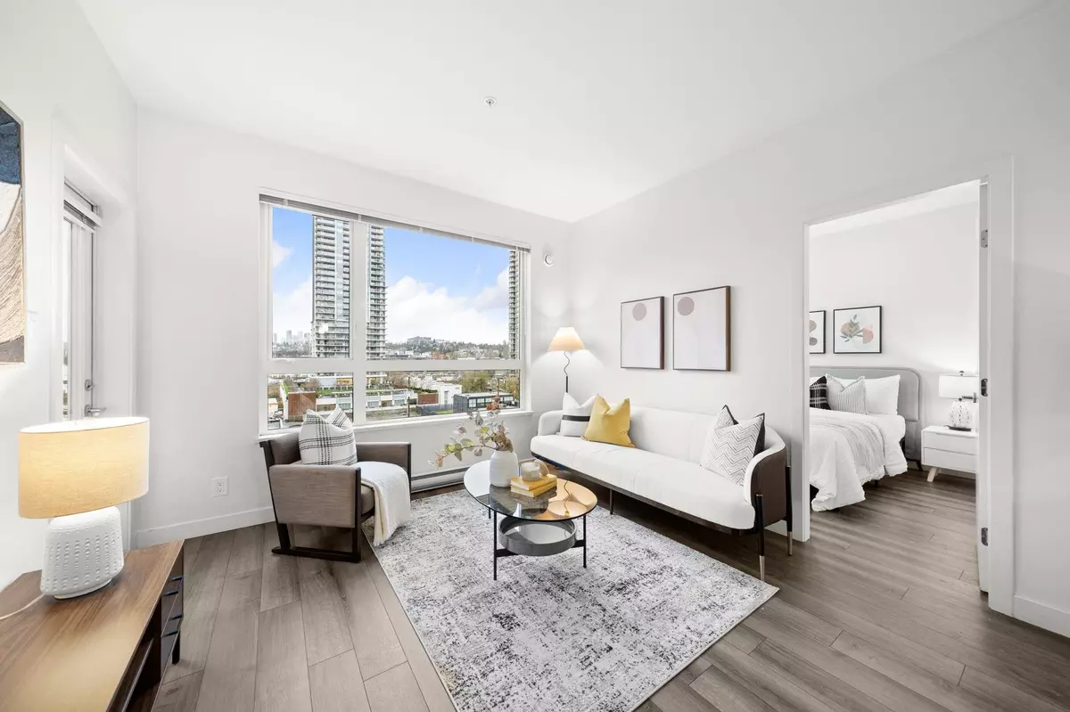 Burnaby, BC V5C 0J8,2188 Madison AVE #511