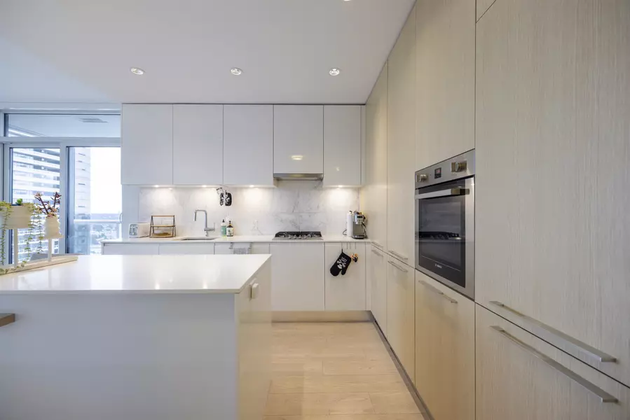 4510 Halifax WAY #3904, Burnaby, BC V5C 0K4