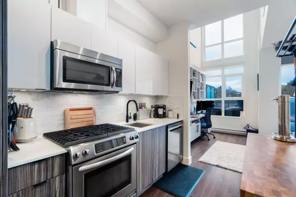 2250 Commercial DR #404, Vancouver, BC V5N 5P9