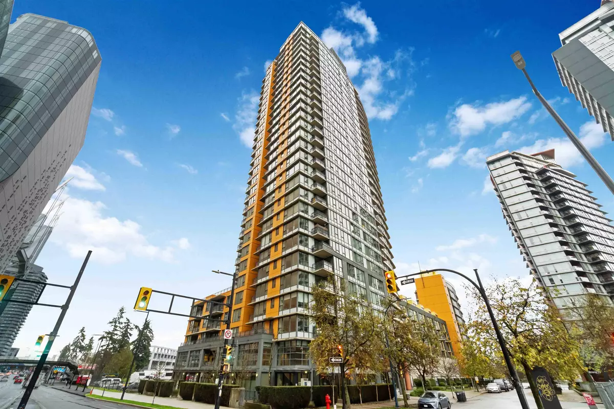 Vancouver, BC V6B 0B5,33 Smithe ST #2303