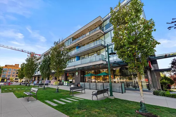 2118 W 15th AVE #312, Vancouver, BC V6K 2Y5