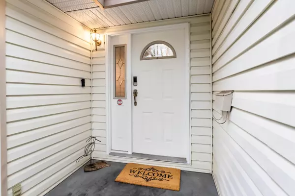 Surrey, BC V4N 3B1,9263 156a ST