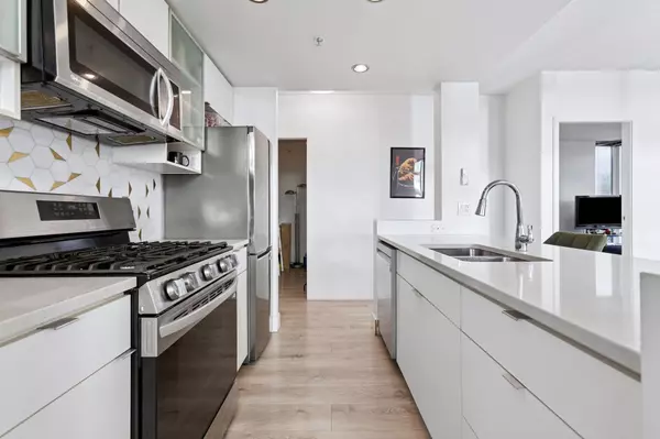 Vancouver, BC V6Z 3G7,939 Expo BLVD #2602