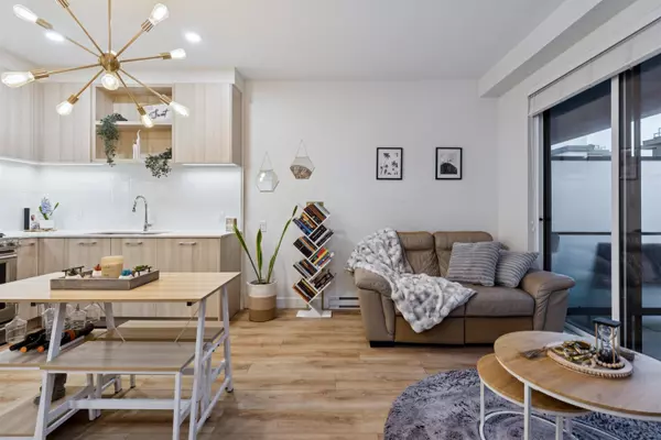 Coquitlam, BC V3J 0L4,721 Anskar CT #225