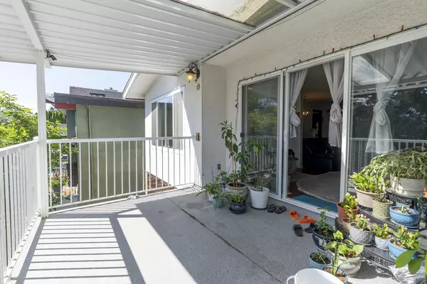 Burnaby, BC V5B 1L1,45 N Stratford AVE