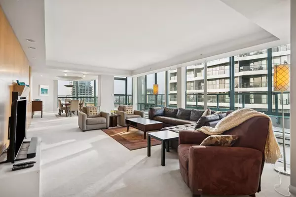 1383 Howe ST #PH 3-4, Vancouver, BC V6Z 2R5