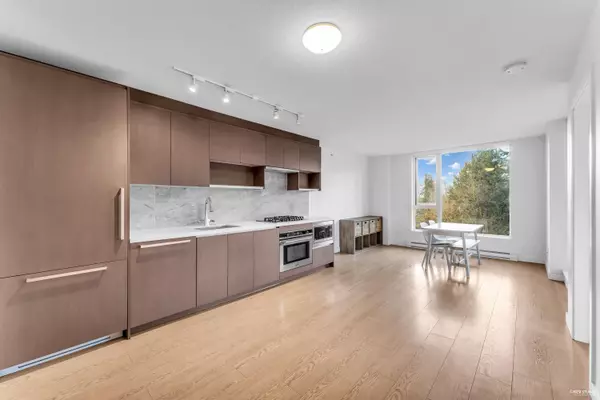 Surrey, BC V3T 0L3,13750 100 AVE #812