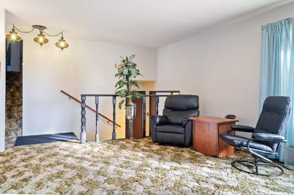 Surrey, BC V3S 4Y2,6055 172 ST