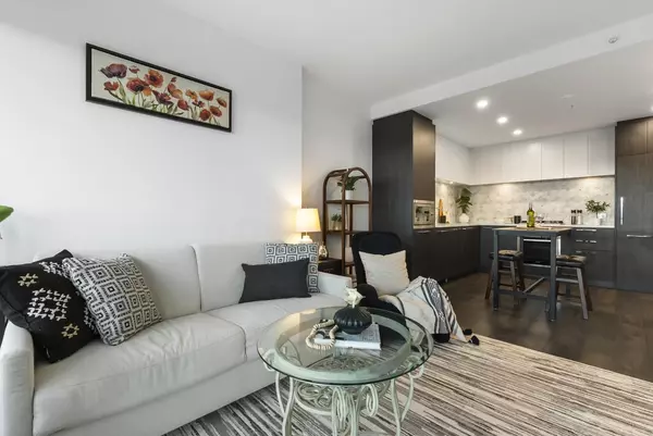 Burnaby, BC V5C 0N6,2425 Alpha AVE #2504