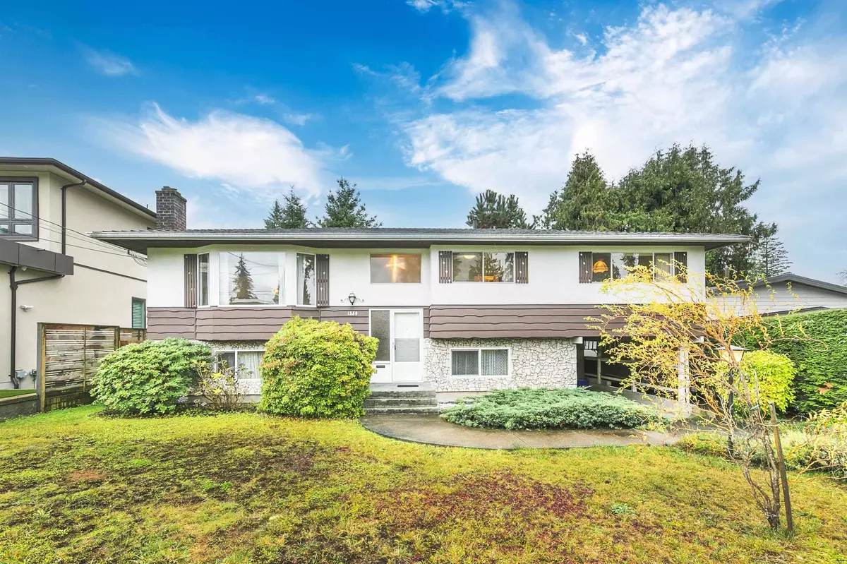 Coquitlam, BC V3J 3G2,1350 Grover AVE