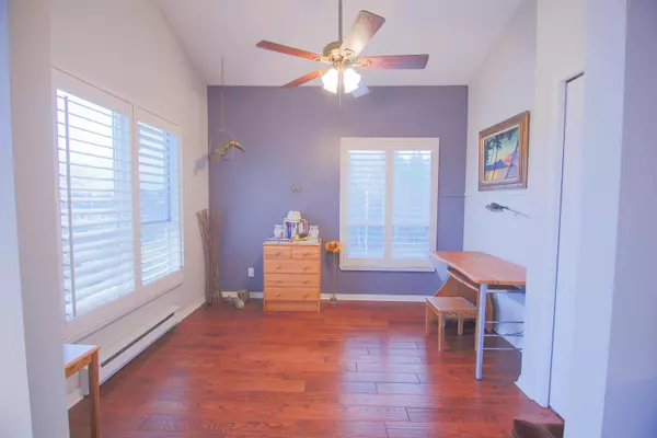 Delta, BC V4K 4V9,4955 River RD #321