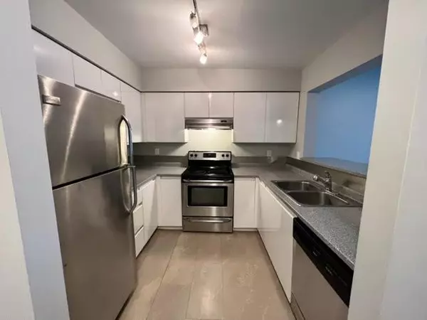 1200 Eastwood ST #404, Coquitlam, BC V3B 7R9