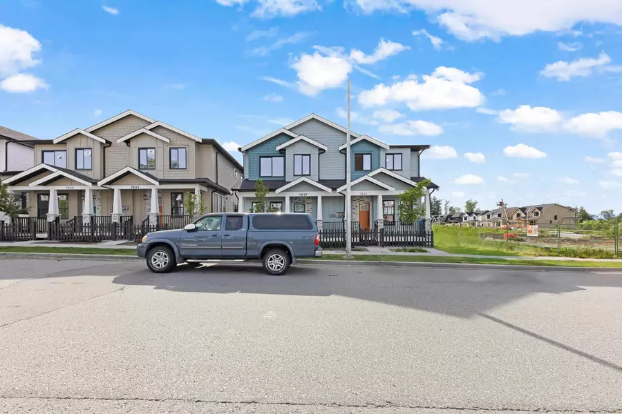 7637 197 ST, Langley, BC V2Y 3T4