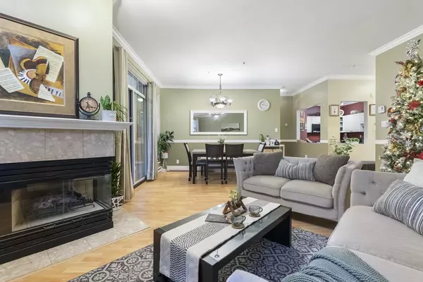 Langley, BC V3A 8J5,5677 208 ST #311