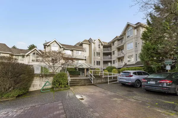 13475 96 AVE #208, Surrey, BC V3V 1Y8