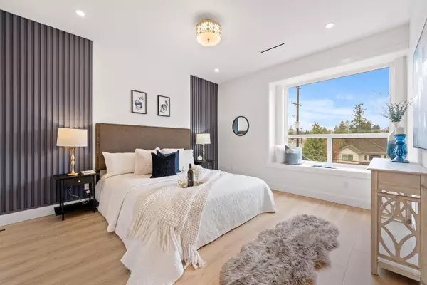 122 Eighth AVE #1 New Westminster, BC V3L 1X8