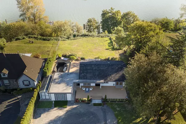 Maple Ridge, BC V2X 2C1,21866 River RD