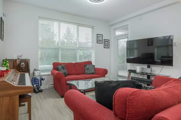 Langley, BC V2Y 4J3,8150 207 ST #B116