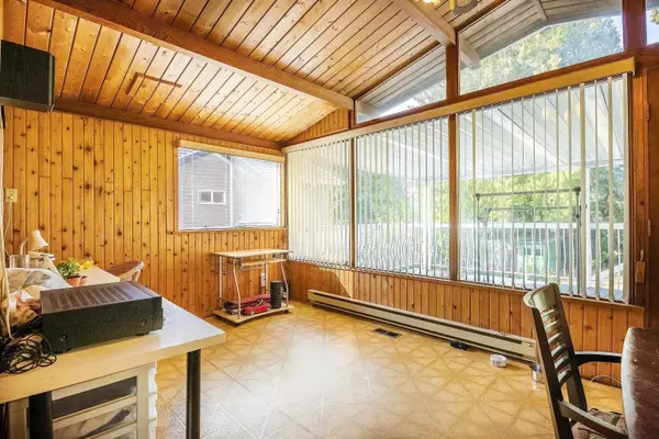 Burnaby, BC V5J 4H4,7989 Mcgregor AVE