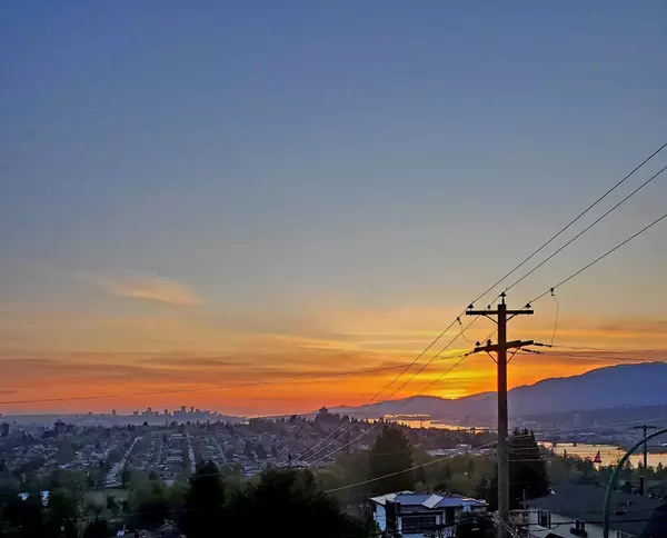 Burnaby, BC V5B 3H6,11 Hythe AVE