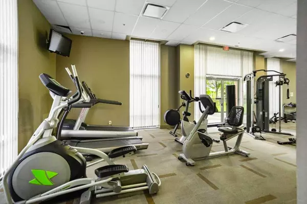 Surrey, BC V3T 0C9,13399 104 AVE #801