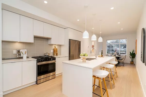 5330 198 ST #108, Langley, BC V3A 1G1