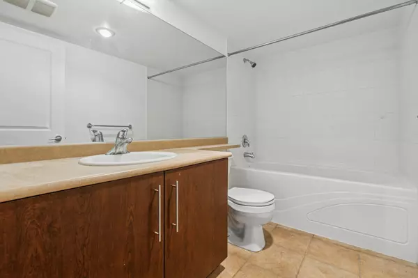 2138 Madison AVE #1902 Burnaby, BC V5C 6T6