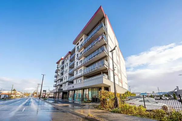 Langley, BC V3A 0R4,20061 Fraser HWY #214