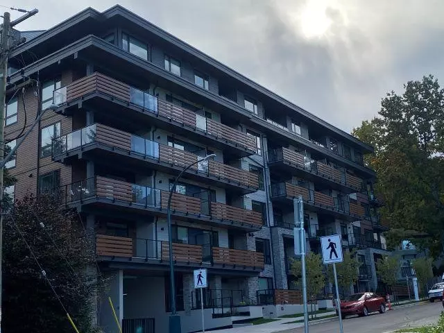 150 James RD #405, Port Moody, BC V3H 0N7