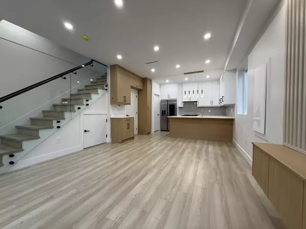 Vancouver, BC V5P 2C1,1577 E 58th AVE #2