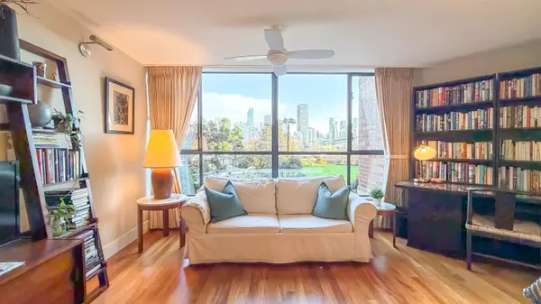 1490 Pennyfarthing DR #109, Vancouver, BC V6J 4Z3