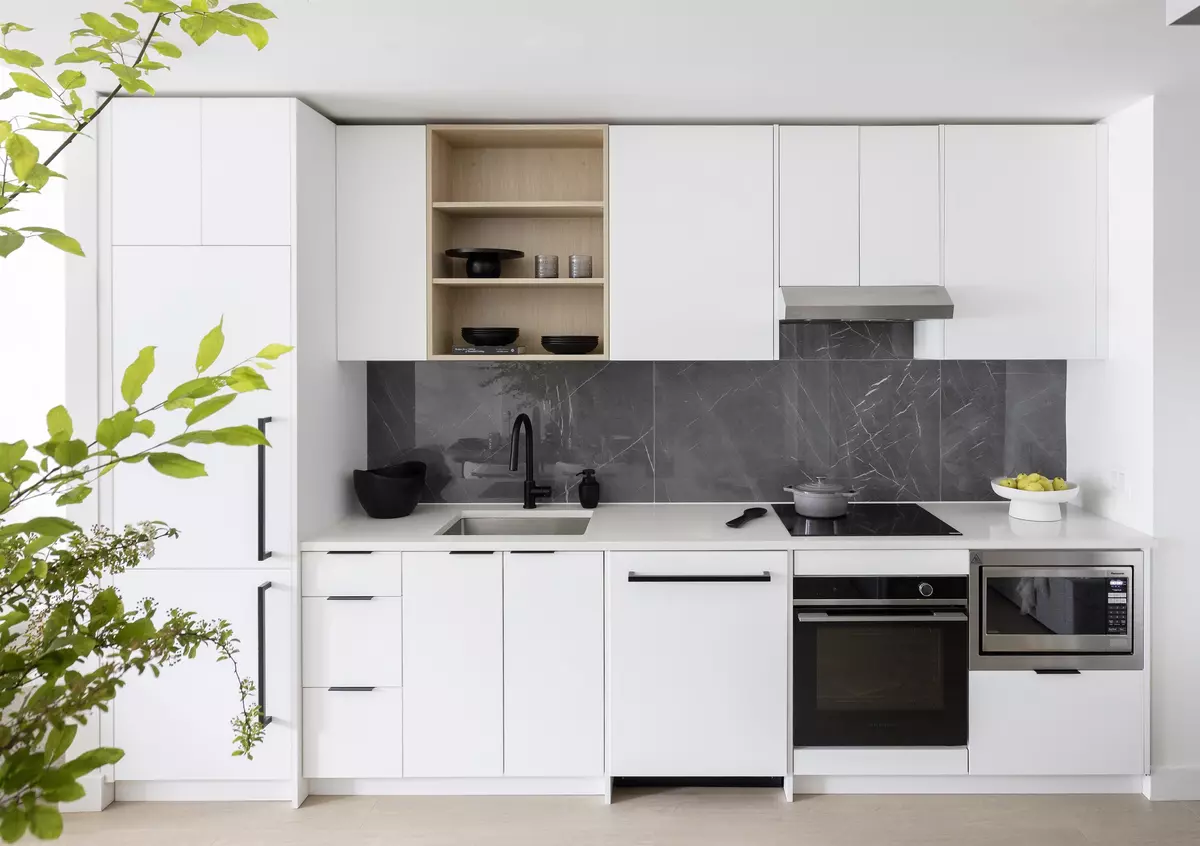 North Vancouver, BC V7L 1G2,422 E 3rd ST #665