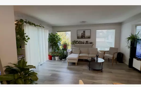 Richmond, BC V7A 5B4,7040 Williams RD #14