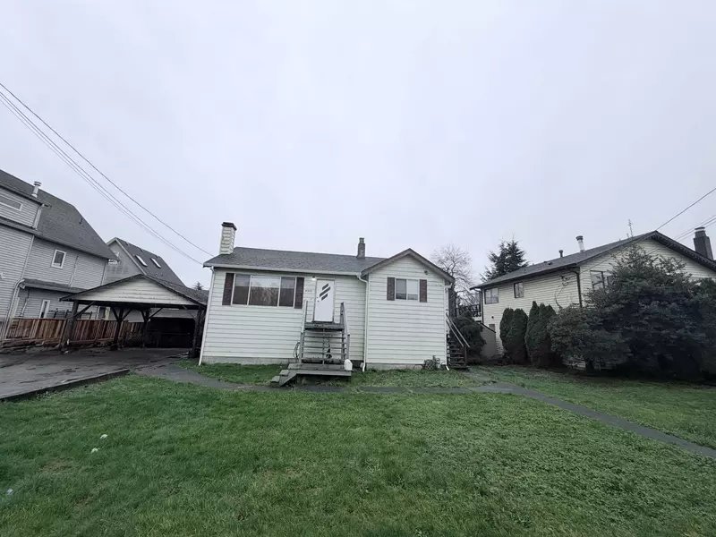 4516 River Road W., Delta, BC V3R 4R3