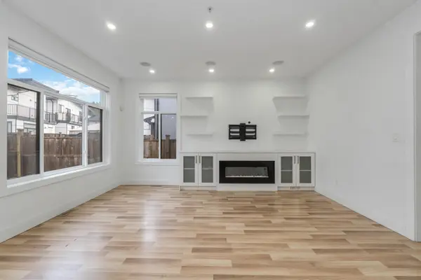 36689 Dianne Brook AVE, Abbotsford, BC V3G 0H4