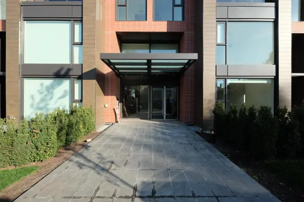 1561 W 57th #703, Vancouver, BC V6P 0H5