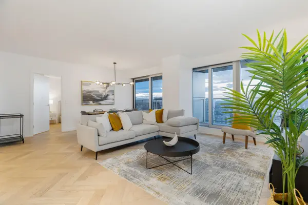 1480 Howe ST #4906, Vancouver, BC V6Z 0G5